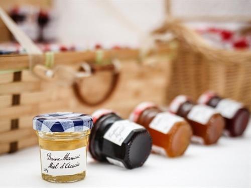 Domaine De Montchevreuil Hotell Fresneaux-Montchevreuil Eksteriør bilde