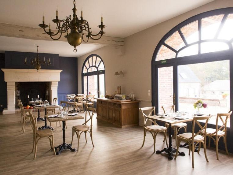 Domaine De Montchevreuil Hotell Fresneaux-Montchevreuil Eksteriør bilde